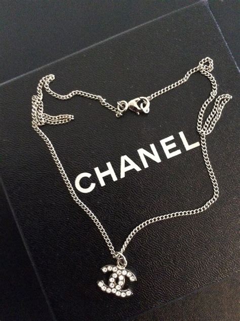 ketting chanel zilver|Chanel kettingen kopen .